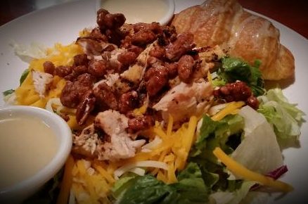 Cheddar's Grilled Chicken Pecan Salad